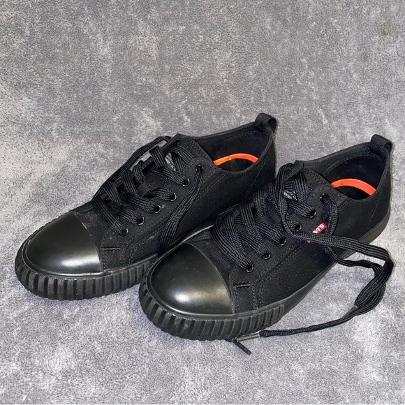 Levi's Black Sneakers with Thick Rubber Sole and Reinforced Toe Cap - Picture 4 of 12